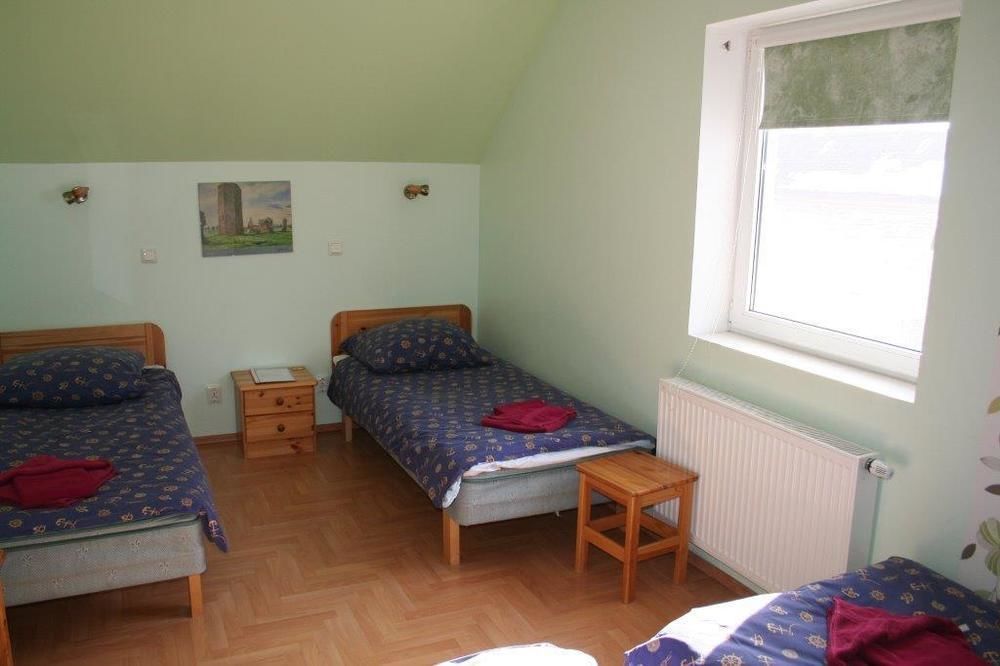 Old Town Hostel Haapsalu Buitenkant foto